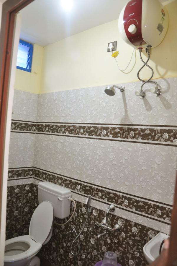 Hotel Yelagiri Egv Residency Esterno foto