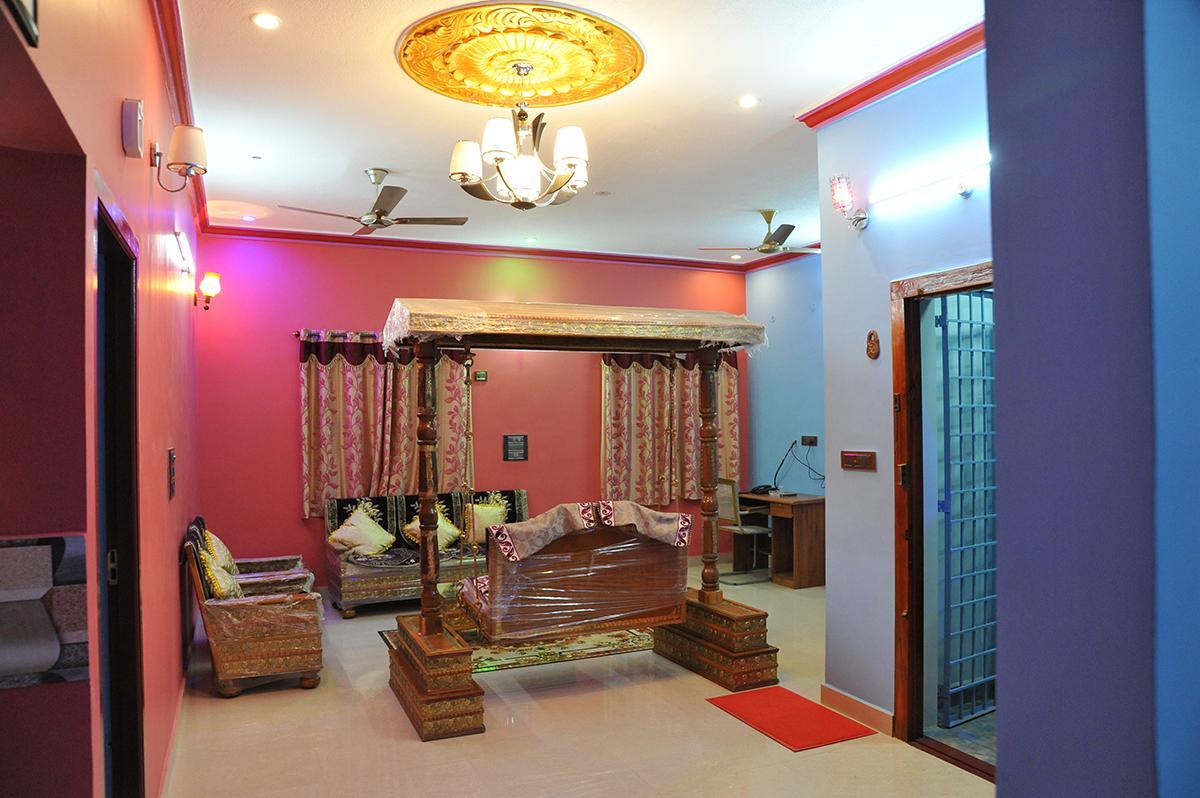 Hotel Yelagiri Egv Residency Esterno foto